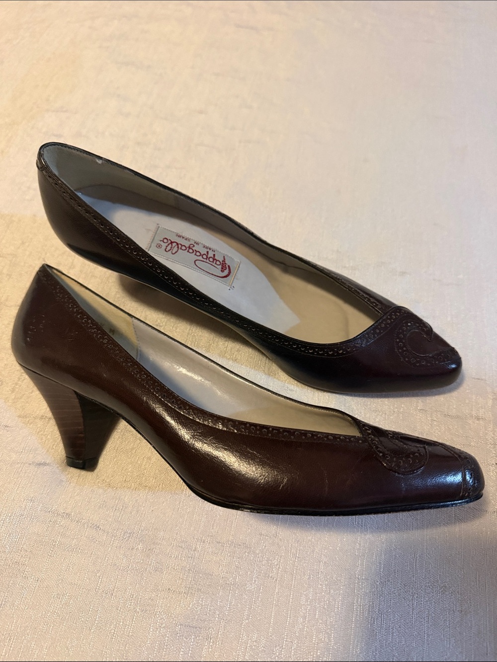 Cappagallo Women’s Vintage Brown Leather Mid Heel Pumps Size 8.5
